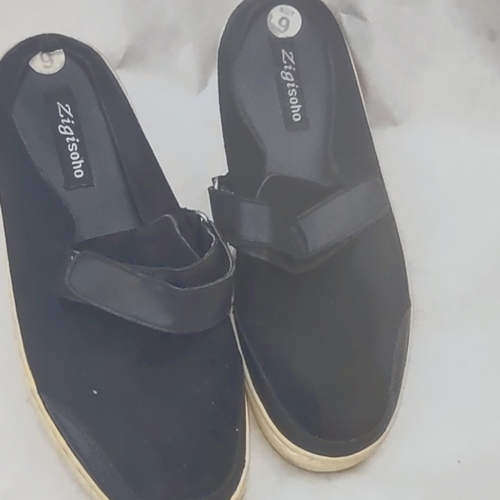 Zigisoho Slide Ons - image 1